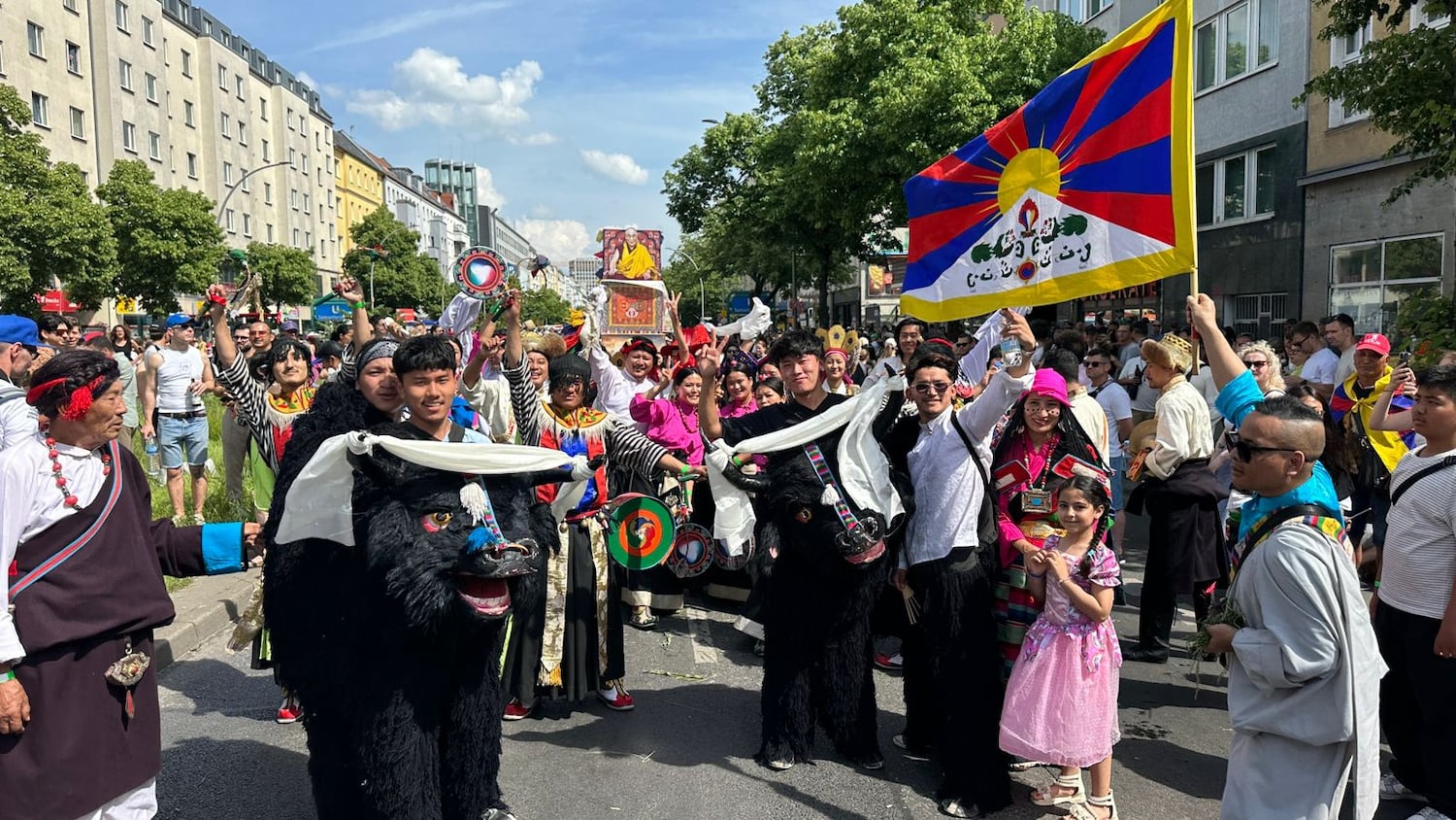 ཡུ་རོབ་ཏུ་བོད་ཀྱི་རིག་གཞུང་འཁྲབ་སྟོན་ལ་རྩེ་ཕུད་ཀྱི་བྱ་དགའ་ཐོབ་པ།