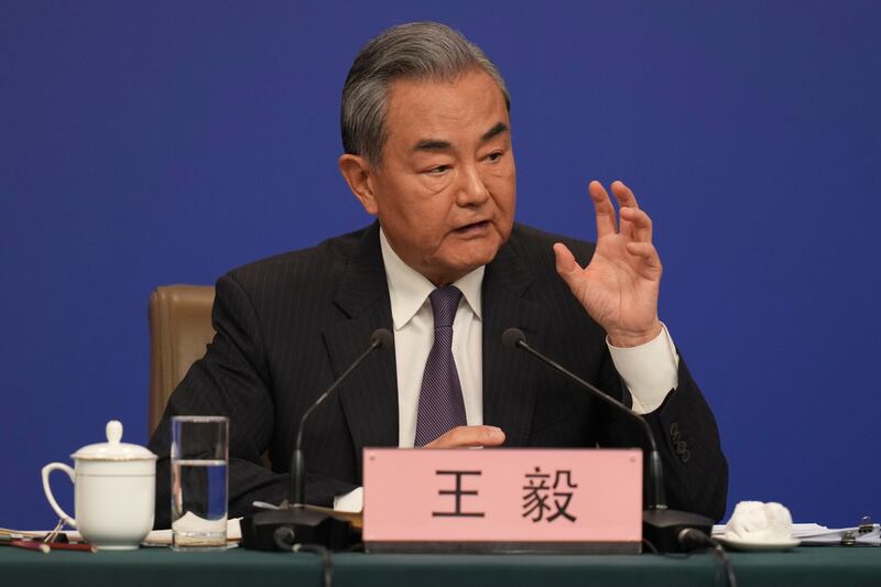 中国外交部长  王毅  人大会   记者会