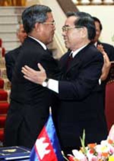 CambodiaVietnam150.jpg
