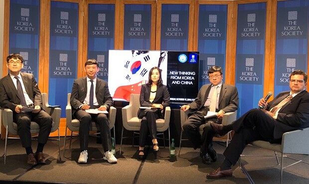 미국 뉴욕 ‘코리아 소사이어티’가 17일 개최한 한반도 문제 관련 토론회에 참석한 4인의 전문가들. 왼쪽부터 황지환, 난 리, 김진아, 샤오유 푸 박사, 스티븐 노퍼 ‘코리아소사이어티’ 선임연구원.