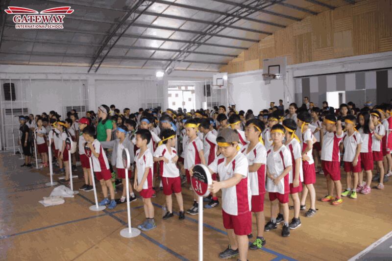 Hình minh họa. Các em học sinh trường Gateway