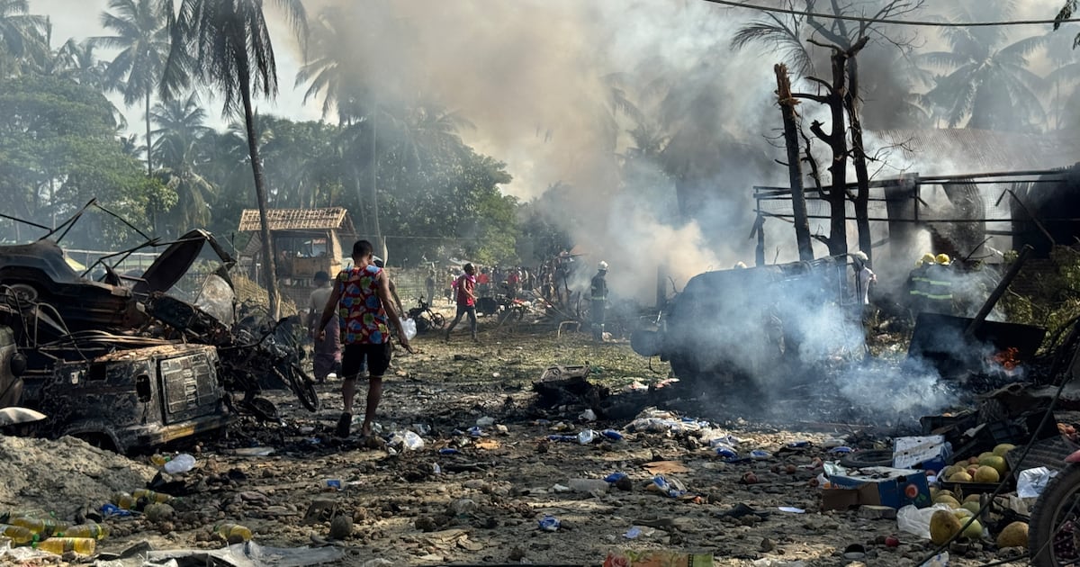 Myanmar junta airstrikes target civilians to coerce Arakan Army into peace talks
