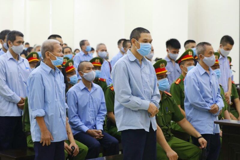 Phiên tòa xét xử 29 bị cáo trong vụ án xảy ra tại xã Đồng Tâm.