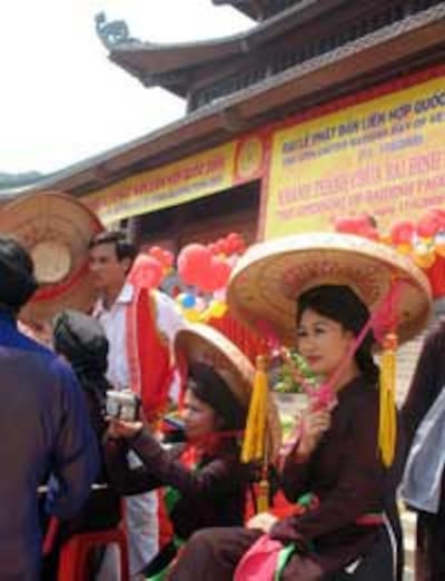 Đại lễ Phật Đản ở Chùa Bái Đính. Photo courtesy of ashui