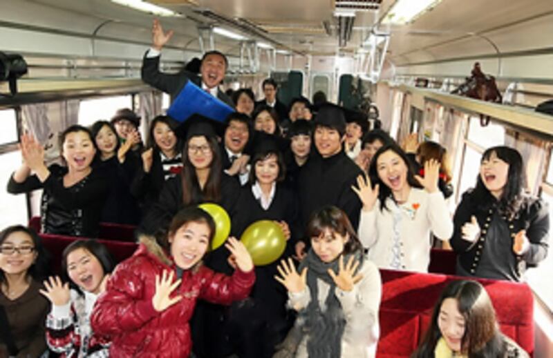 youth_grad_305