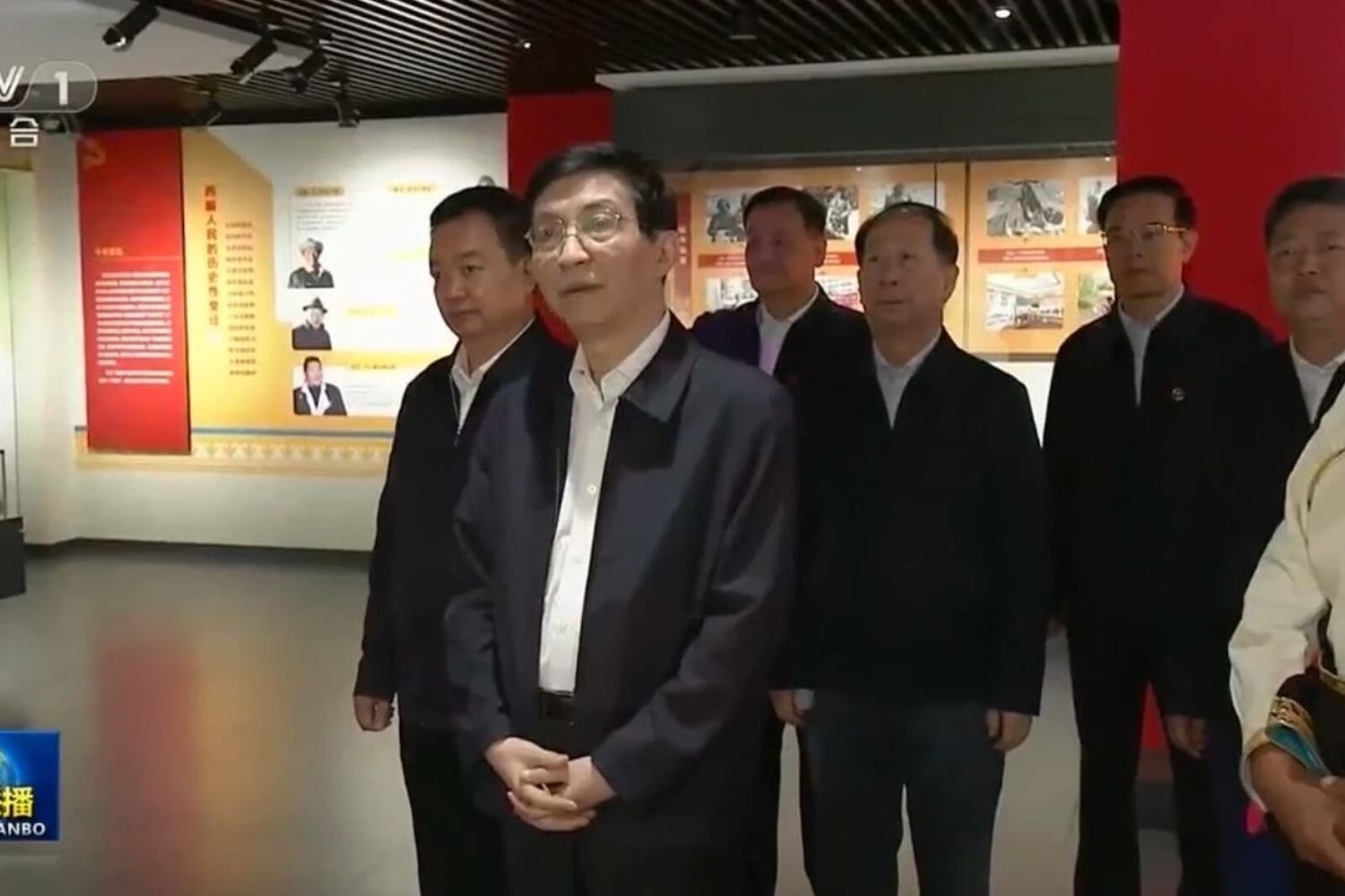 ‘མི་རིཊ་མཐུན་སྒྲིལ་'གྱི་ཁྲིམས་ལག་བསྟར་འགོ་འཛུཊ་ཀྱི་རྗེས་ཝང་ཧུའུ་ནིང་བོད་ནང་བསྐྱོད་པ།