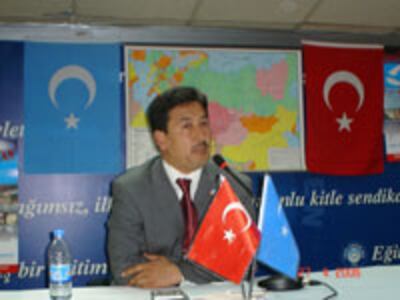 Seyit-Tumturk-soz-qilmaqta1.jpg