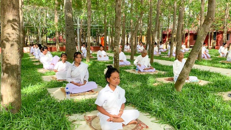 ENG_KHM_TEENAGE BUDDHIST CEREMONY_05232024.2.jpg