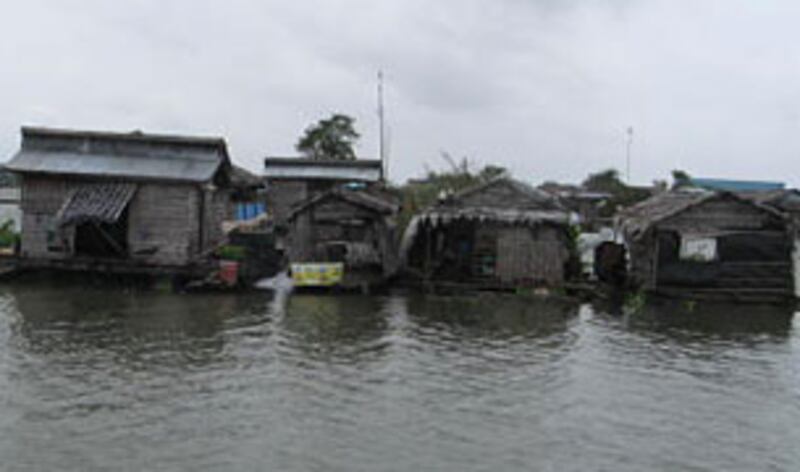 ផ្ទះ​កំពង់ធំ ៣០៥