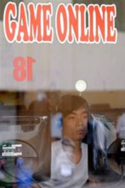 Một tiệm Game Online tại Hà Nội. AFP PHOTO/HOANG DINH Nam.