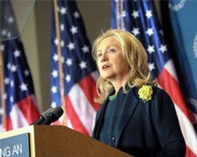 hillary-clinton-apec-2011-250.jpg