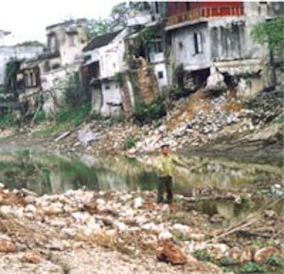 LandDisputeNinhBinh200.jpg
