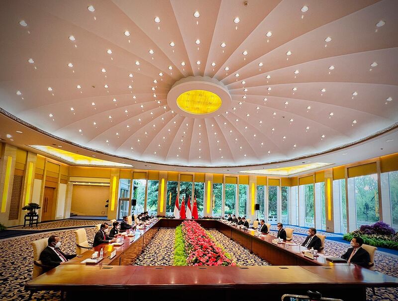 2022 年 7 月 26 日，中国国务院总理李克强在北京同印尼总统佐科举行会谈。（美联社）