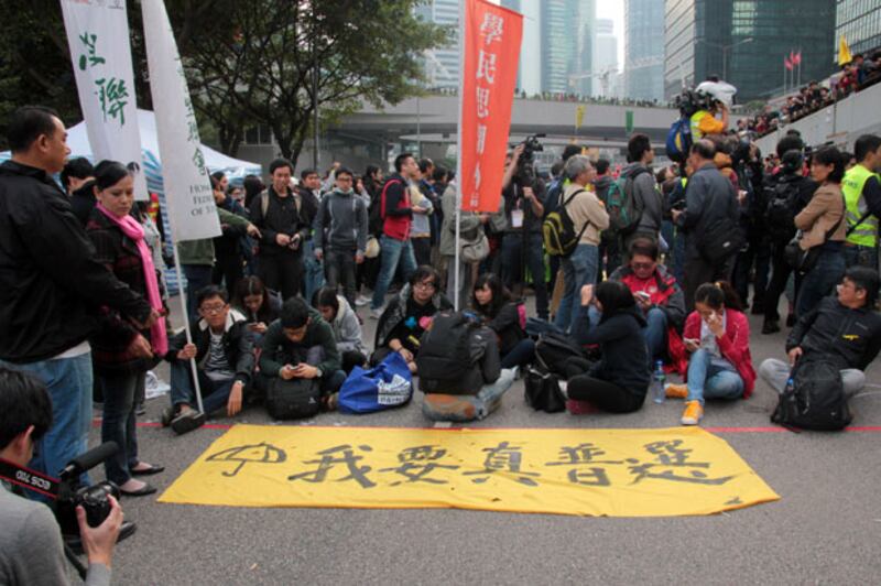2014年12月11日，學民思潮稱未來會在學校守“巷戰”，鞏固青年人的支持。（粵語部文宇晴攝）