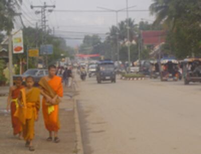 vientiane2-200.jpg
