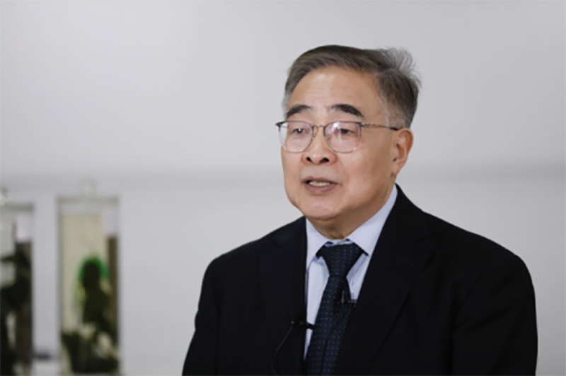 中国工程院院士张伯礼表示，在防治新冠疫情的过程中，上海当局采取了“中药漫灌”的做法，使许多人转阴出院。（宁波政府网截图）