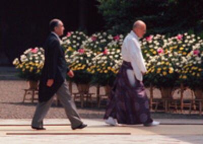 Shrine1985_200.jpg