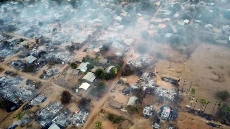 thapyayaye-village-burn.jpg