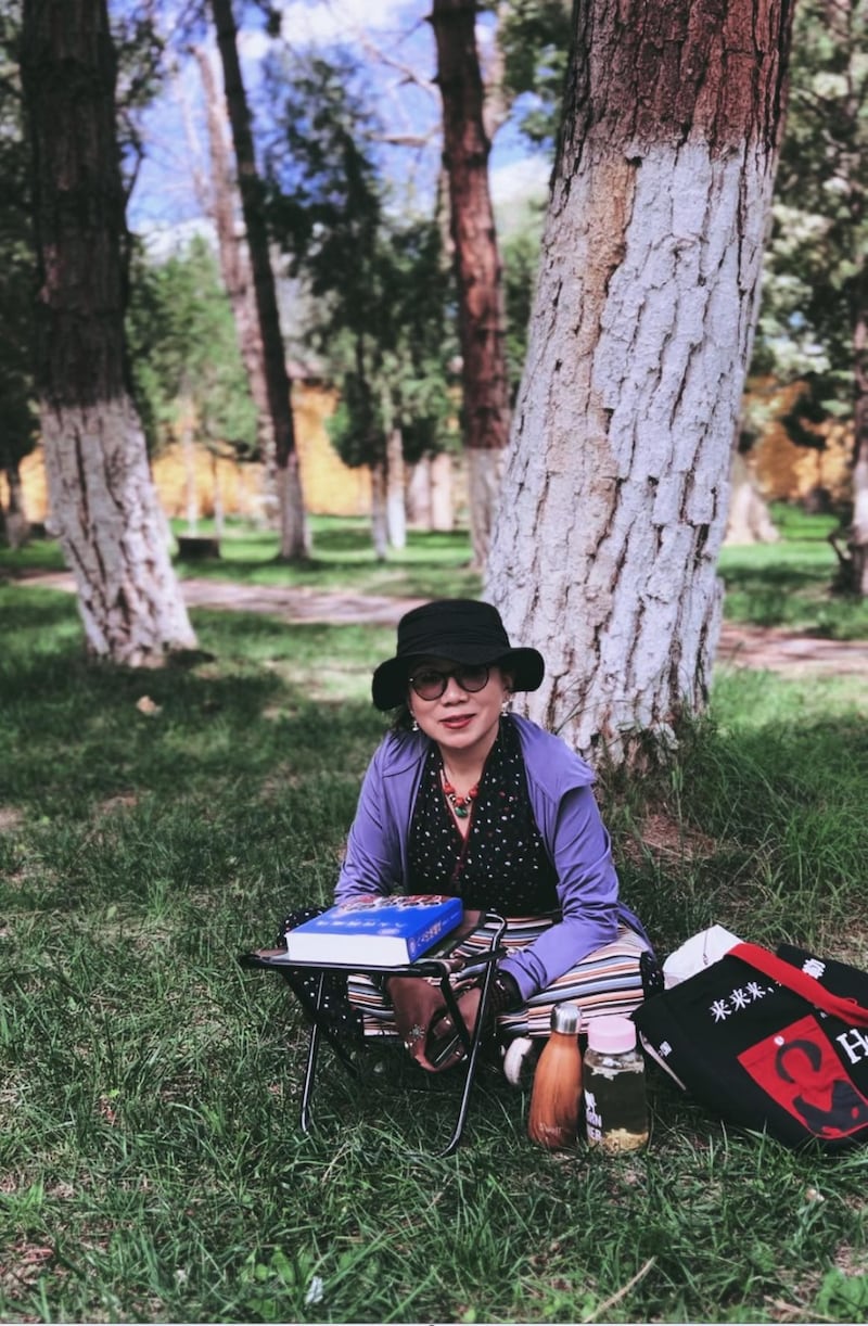 Tibetan poet and writer Woeser.jpg