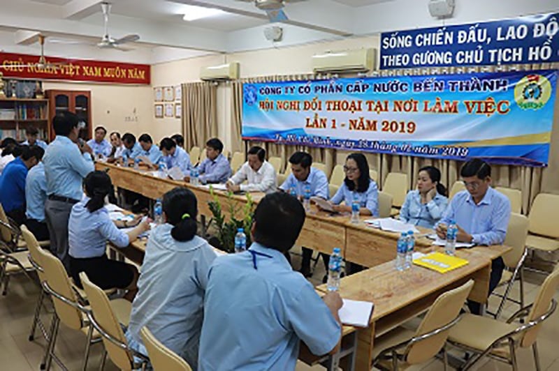 Ảnh minh họa: Một buổi đối thoại giữa doanh nghiệp và đại diện của công nhân trong năm 2019. 