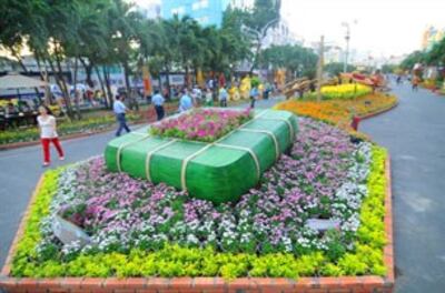 Đường hoa Nguyễn Huệ 2013 