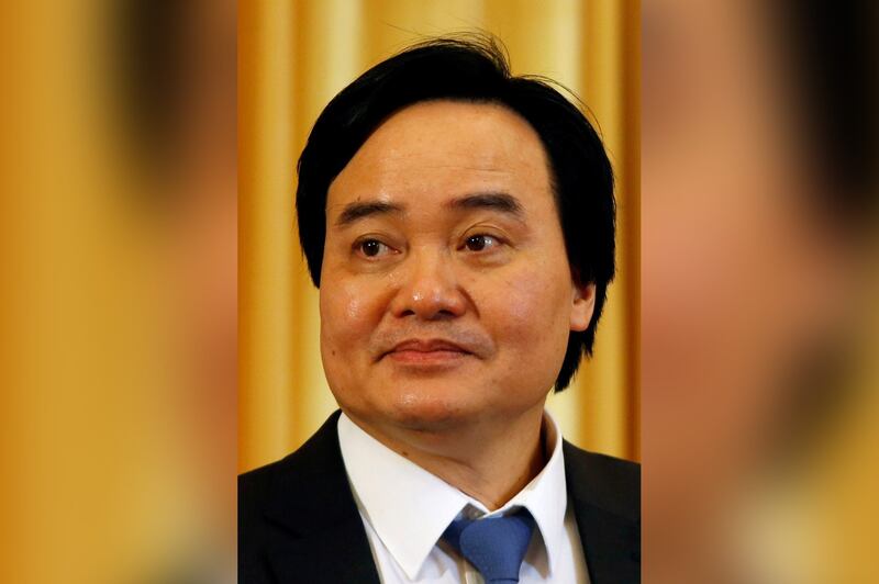 Bộ trưởng giáo dục Phùng Xuân Nhạ. 