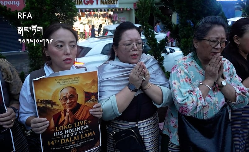 སྒང་ཏོག་ཏུ་ས་གནས་བེུད་ལྷན་ཚོགས་ཀྱིས་གོ་སྒྲིག་ཞུས་ཏེ་མར་མེའི་མཆོད་འབུལ་གནང་པ། ༢༠༢༦།༠༧།༢༩