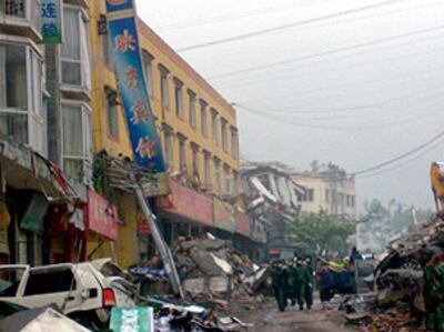 图片：映秀宾馆的外壳还在，但已毁了(记者林迪) 