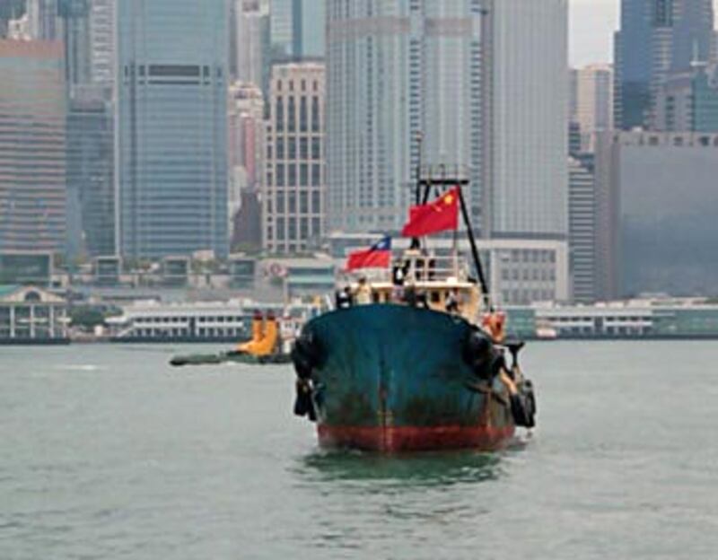 8月22日，載有7名保釣人士的“啓豐二號”，經過五日四夜的航行後抵返香港。(本台記者文宇晴 攝)