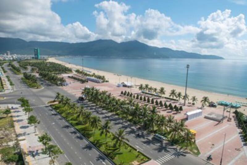 Bãi biển Mỹ Khê Đà Nẵng chụp vào ngày 27 tháng 8 năm 2014.