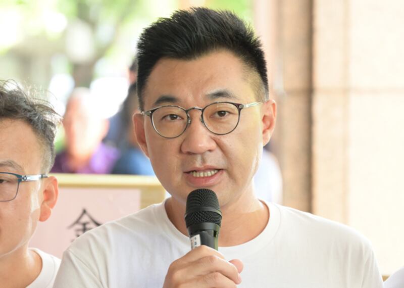 2020年9月23日，國民黨主席江啟臣：民調顯示高達七成民眾反對瘦肉精豬肉進口。（鍾廣政 攝）