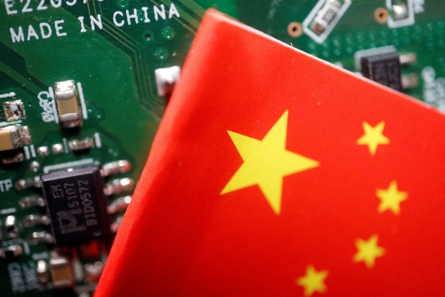 US targets China’s chip industry with new export controls
