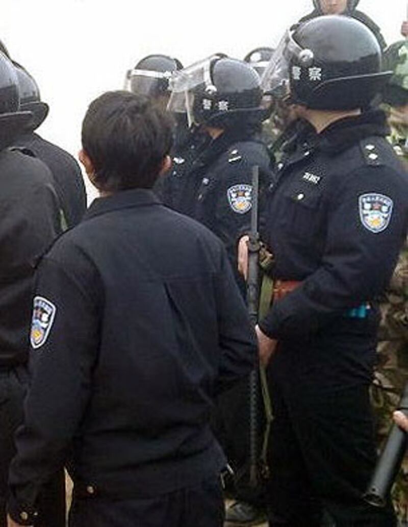 GD_taohuacun_mine_police305.jpg
