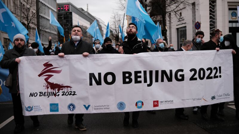 人權團體、維吾爾人、藏人等周二（4日）在全球多地發起抗議行動，呼籲西方國家對北京冬奧進行外交抵制。（德國西藏倡議組織提供）