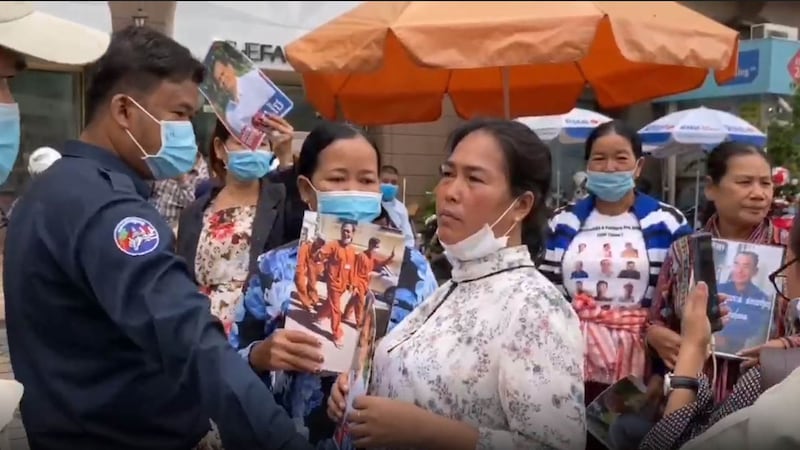 Protest_for_her_husband_release_101620.jpg