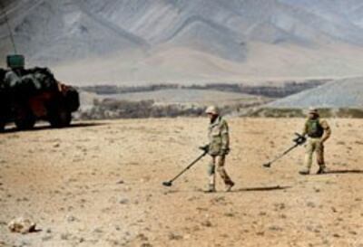 Quân đội Hà Lan tại Afghanistan. AFP PHOTO/Deshakalyan CHOWDHURY.