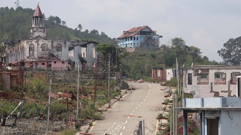 လေကြောင်းကနေ ဗုံးကြဲတိုက်ခိုက်ခံရသည့် ချင်းပြည်နယ်၊ ထန်တလန်မြို့တစ်နေရာကို ၂၀၂၃ ခုနှစ်၊ မေလ ၃၁ ရက်နေ့က တွေ့ရစဉ်။ (Photo : The Chin Journal)