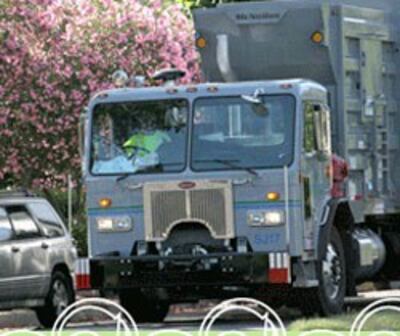 Xe gom rác tại thành phố Oakland, California