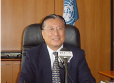 hak-su_kim_200.jpg