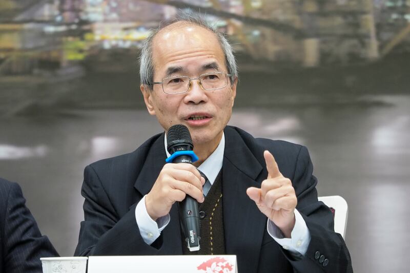 資深政治評論員劉銳紹指，港府無意因東江水協議講價破壞與廣東的關係。（鍾廣政攝）