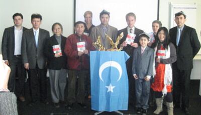 gollandche-uyghurche-lughet-paaliyet1-385.jpg