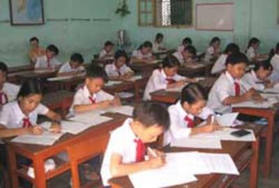 Một kỳ thi Học sinh giỏi bậc Tiểu học tỉnh Thừa Thiên Huế năm 2010. Photo courtesy of hue.vnn.vn
