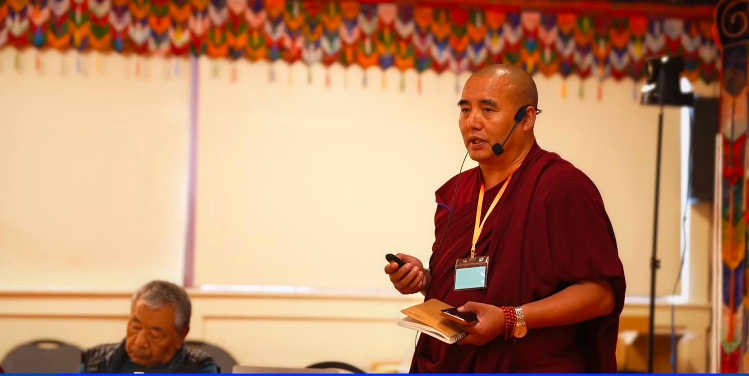 བྱང་ཨ་རིའི་ནང་གི་བོད་ཕྲུག་ལ་བོད་ཀྱི་སྐད་ཡིག་སློབ་གསོ།