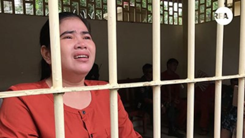Tep Vanny at Cambodia's Supreme Court in Phnom Penh, Jan. 25, 2017. Credit: RFA