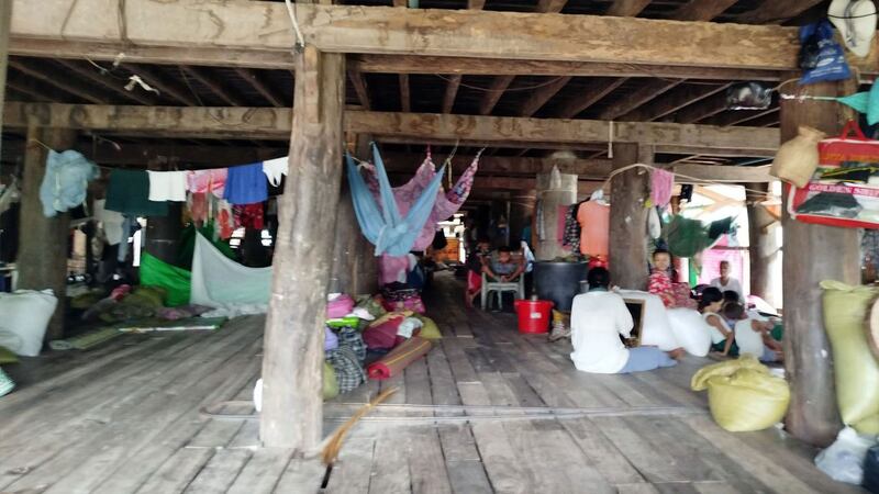 ရခိုင်ပြည်နယ်၊ ပုဏ္ဏားကျွန်းမြို့နယ်ရှိ စစ်ဘေးဒုက္ခသည်အချို့အား ၂၀၂၄ ခုနှစ်၊ ဇူလိုင်လ ၁၉ ရက်နေ့က တွေ့ရစဉ်။ (Photo: Ponnagyun Youths Association - PYA)