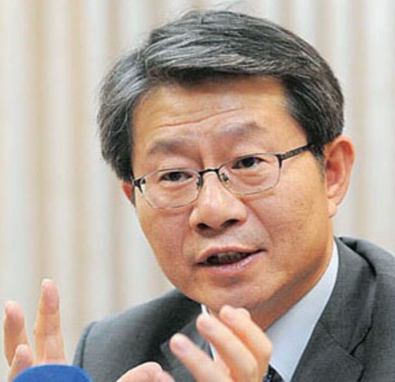 류길재 통일부 장관이 간담회에서 이야기 하고 있다. RFA PHOTO/ 유지승