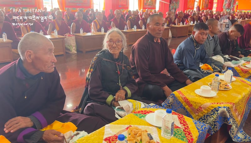 ལ་དྭགས་ཟངས་དཀར་ནས་མཁན་པོ་གསར་པའི་ཡབ་ཡུམ་སྐུ་འཁོར་བཅས་པ་མཛད་སྒོར་ཞུགས་པ། ༢༠༢༧།༠༧།༢༧