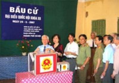 QuocHoi_BauCu_200.jpg