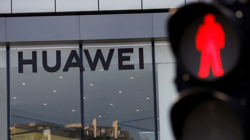 美国商务部进一步扩大对华为的限制（路透社资料图片）