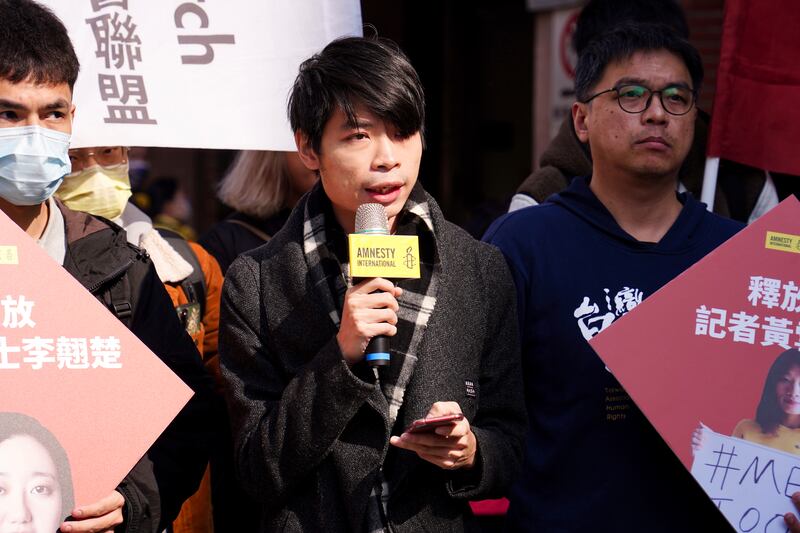 香港邊城青年秘書長Sky因熱愛香港堅決向中國說不，現在也不能回港與親友團聚。（淳音 攝）